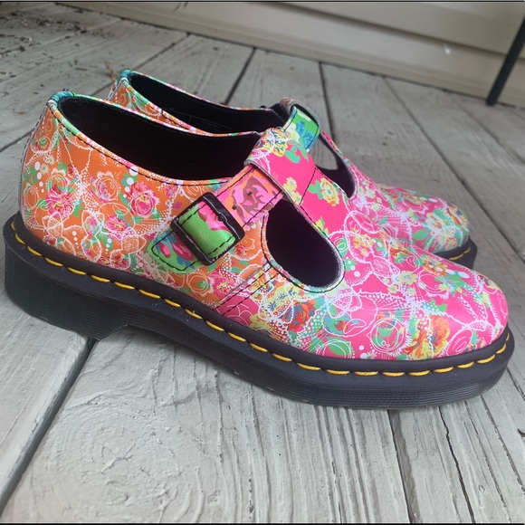 Dr. Martens Shoes - Dr. Marten’s Maryjanes 💕